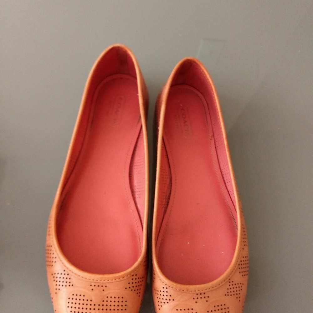 Coach salmon color flats size 9